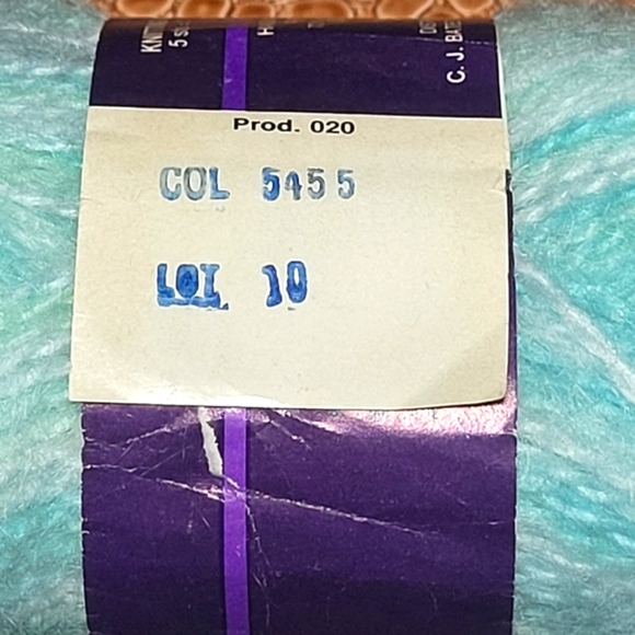 VTG Jaeger Michelle with Avec Mohair Light Blue Green 2 full skeins.50 gr/each - Picture 5 of 5